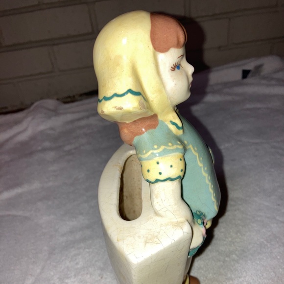 vintage 1930s Little girl in blue dress figurine vase Weil Ware CA Pottery 10" - Picture 6 of 8